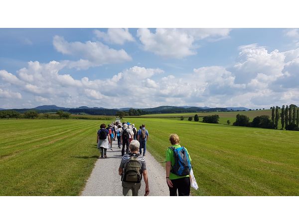 Gemeinsam unterwegs in Gottes Natur